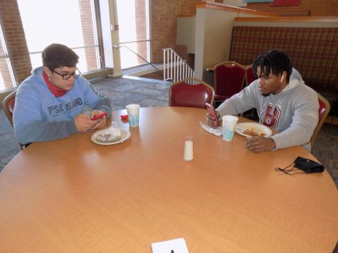 “[I] only [wear my mask] when I’m really forced to,” said sophomore Ray Plunkett, and junior Kamron Bryant agreed.