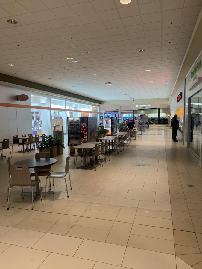 Stores inside the Valley Mall