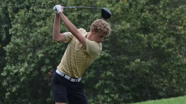 Freshman Walker Gillespie ties for third individually at the Kinder Williams Invitational on Sept. 16. Gillespie scored a -2 score overall in the tournament, which earned him an ODAC Golfer of the Week award.