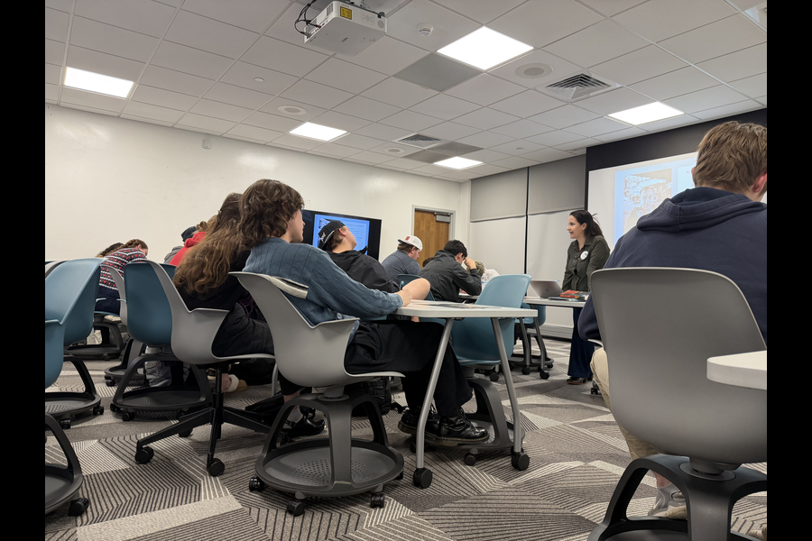 Students sat in groups and listened at the teach-in. The MLK interactive teach-in hosted by Dr. Vanessa Roullion focused on themes of friendship and connection.